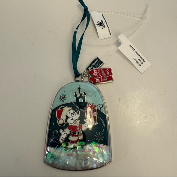 NWT. Disney Ornament - Mickey's Very Merry Christmas Party. Flat snow globe - Picture 2 of 8